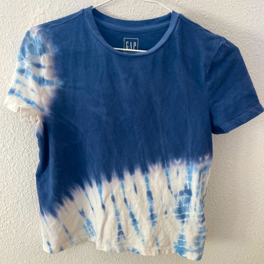 Gap tie dye shrunken t-shirt